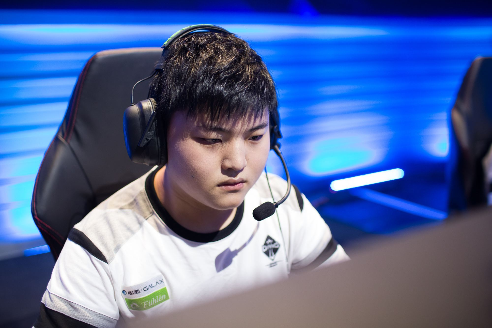 表现抢眼 表现抢眼