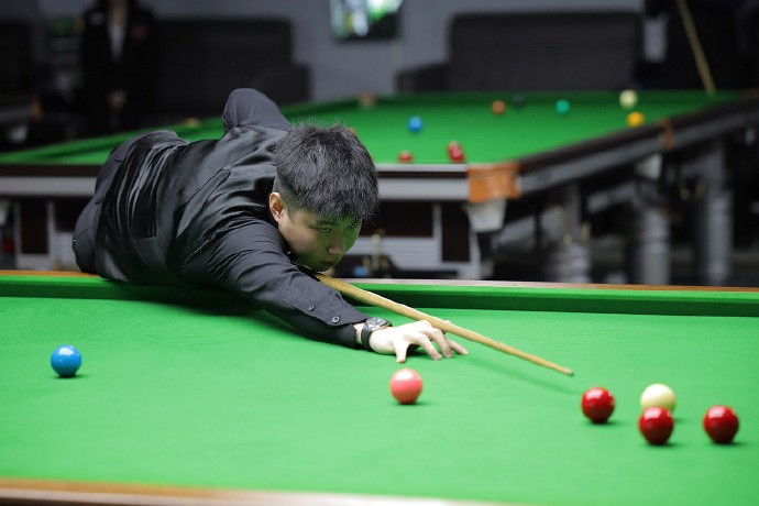 他在关键的 他在关键的