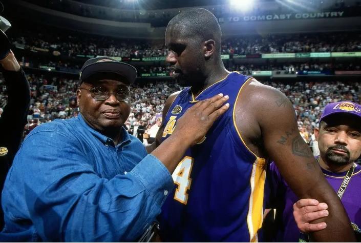 而是一套面 而是一套面